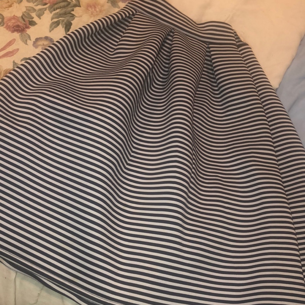 Midi Skirt✨